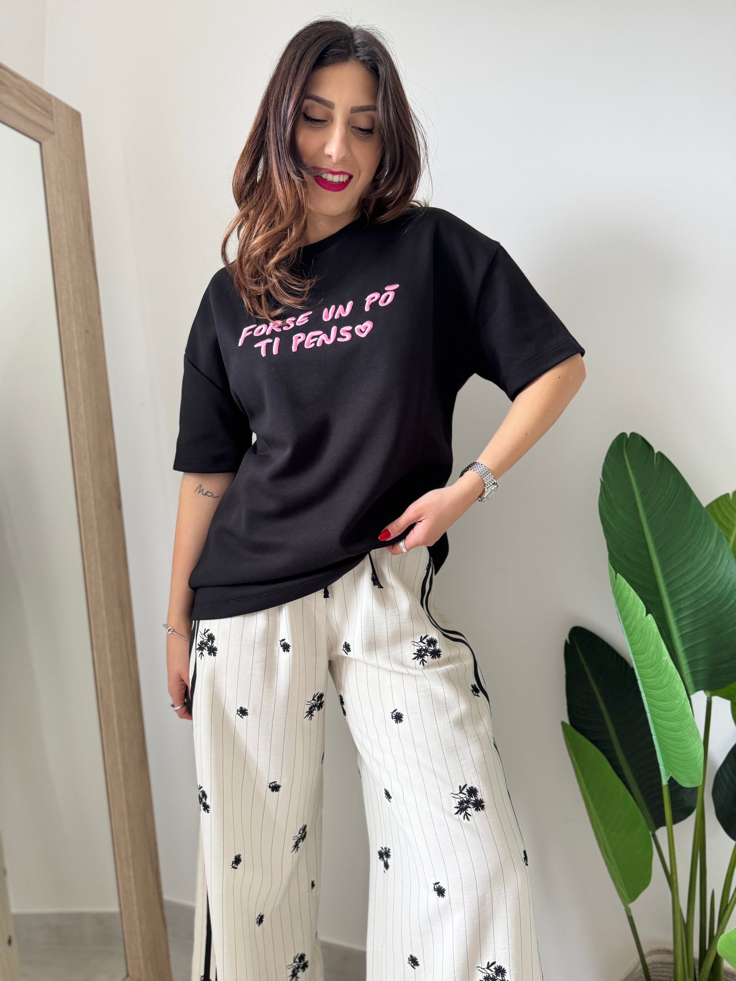 T-shirt Lumina nera